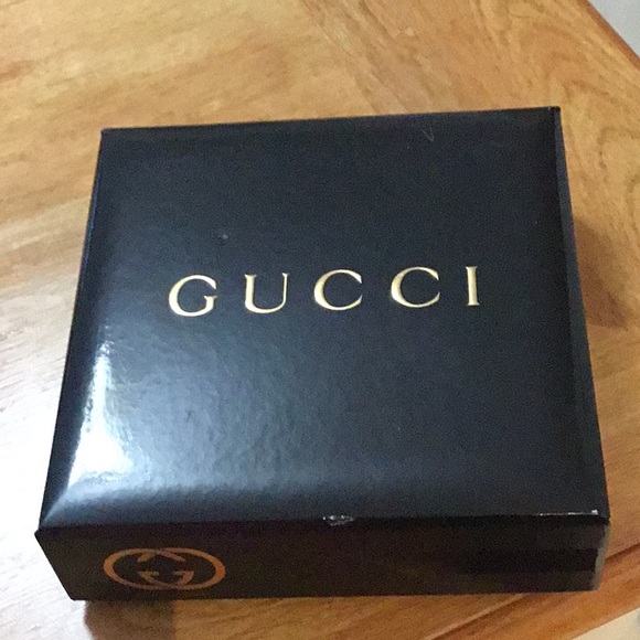 Gucci box - Picture 1 of 2